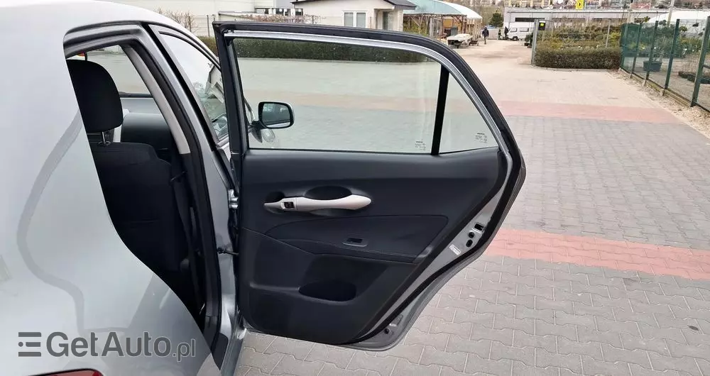 TOYOTA Auris 1.33 VVT-i Luna