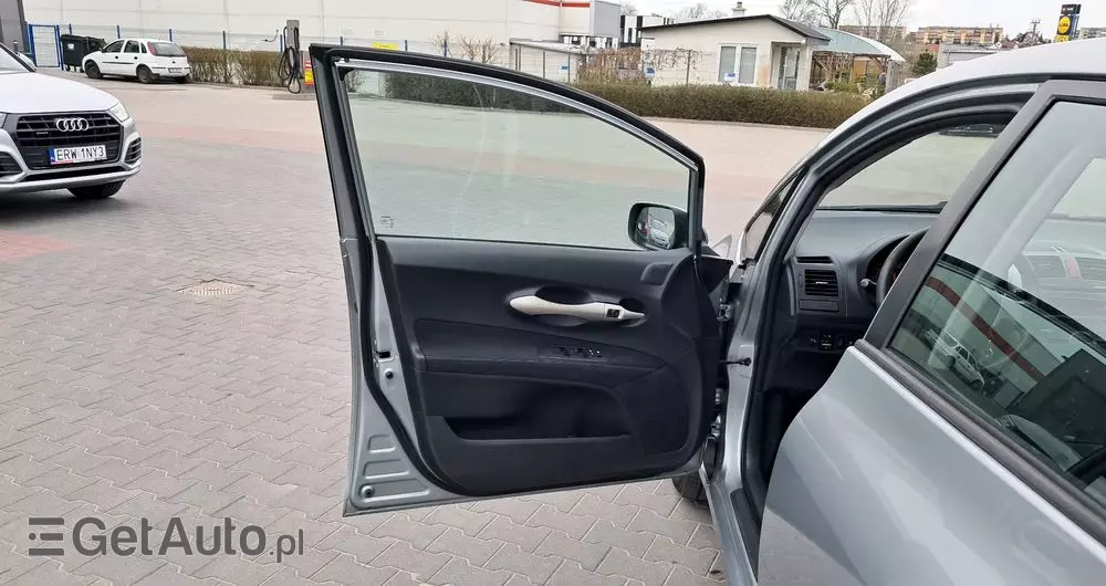 TOYOTA Auris 1.33 VVT-i Luna