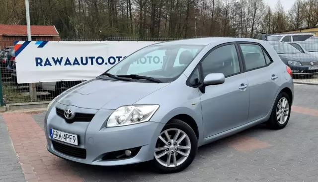 TOYOTA Auris 1.33 VVT-i Luna