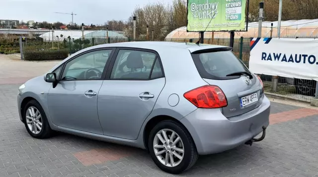 TOYOTA Auris 1.33 VVT-i Luna