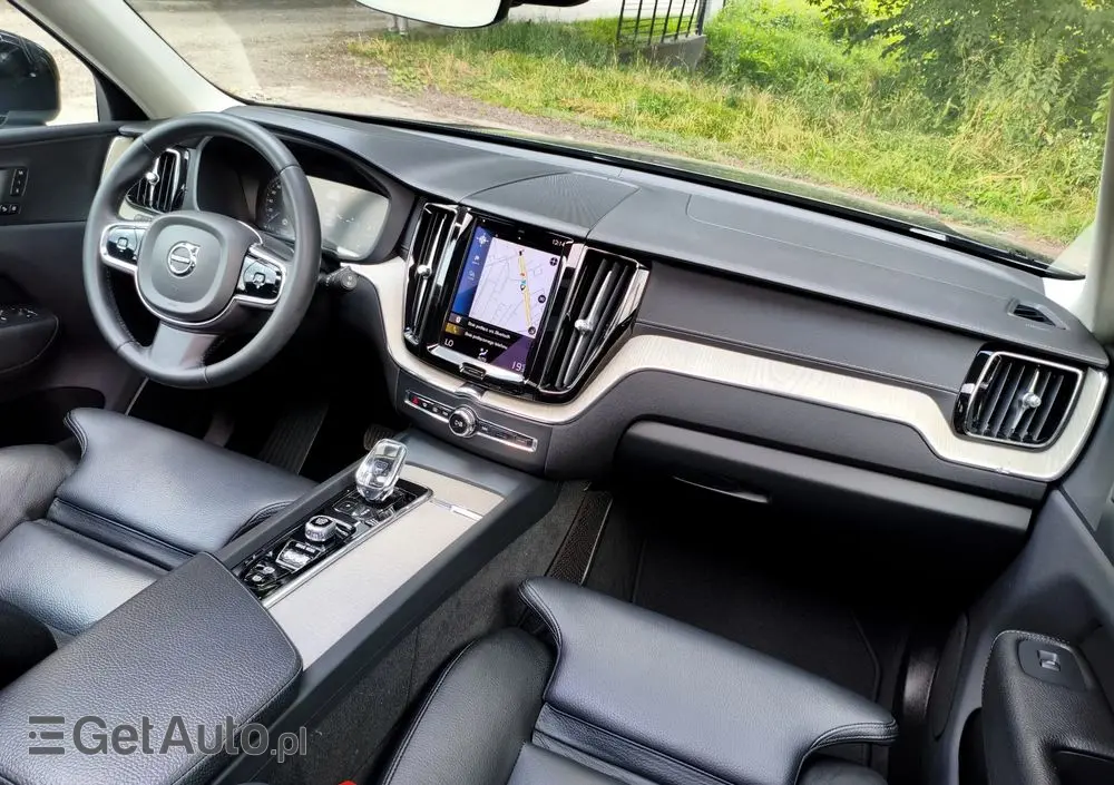 VOLVO XC 60 T8 Plug-In Hybrid AWD Inscription