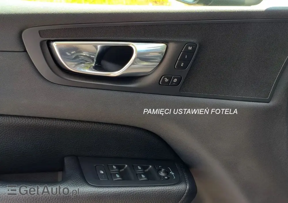 VOLVO XC 60 T8 Plug-In Hybrid AWD Inscription