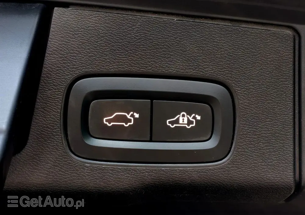 VOLVO XC 60 T8 Plug-In Hybrid AWD Inscription