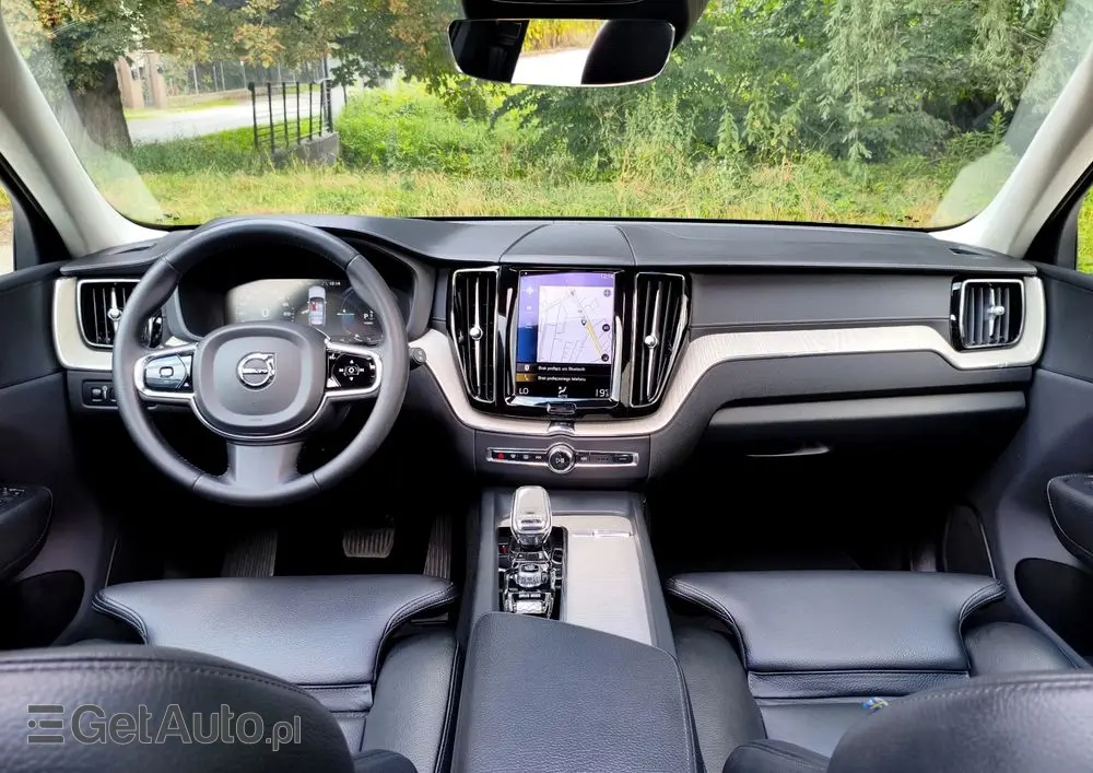 VOLVO XC 60 T8 Plug-In Hybrid AWD Inscription