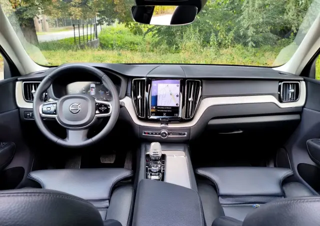 VOLVO XC 60 T8 Plug-In Hybrid AWD Inscription