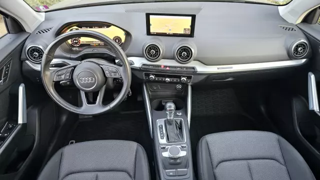 AUDI Q2 S tronic