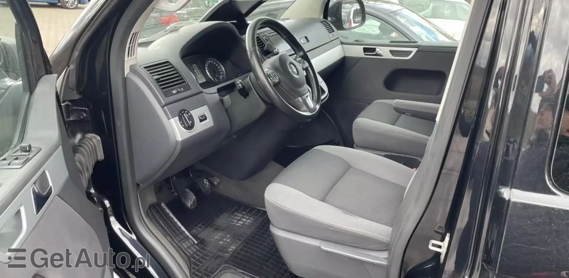 VOLKSWAGEN Multivan 2.0 TDI (180 KM) 4MOTION