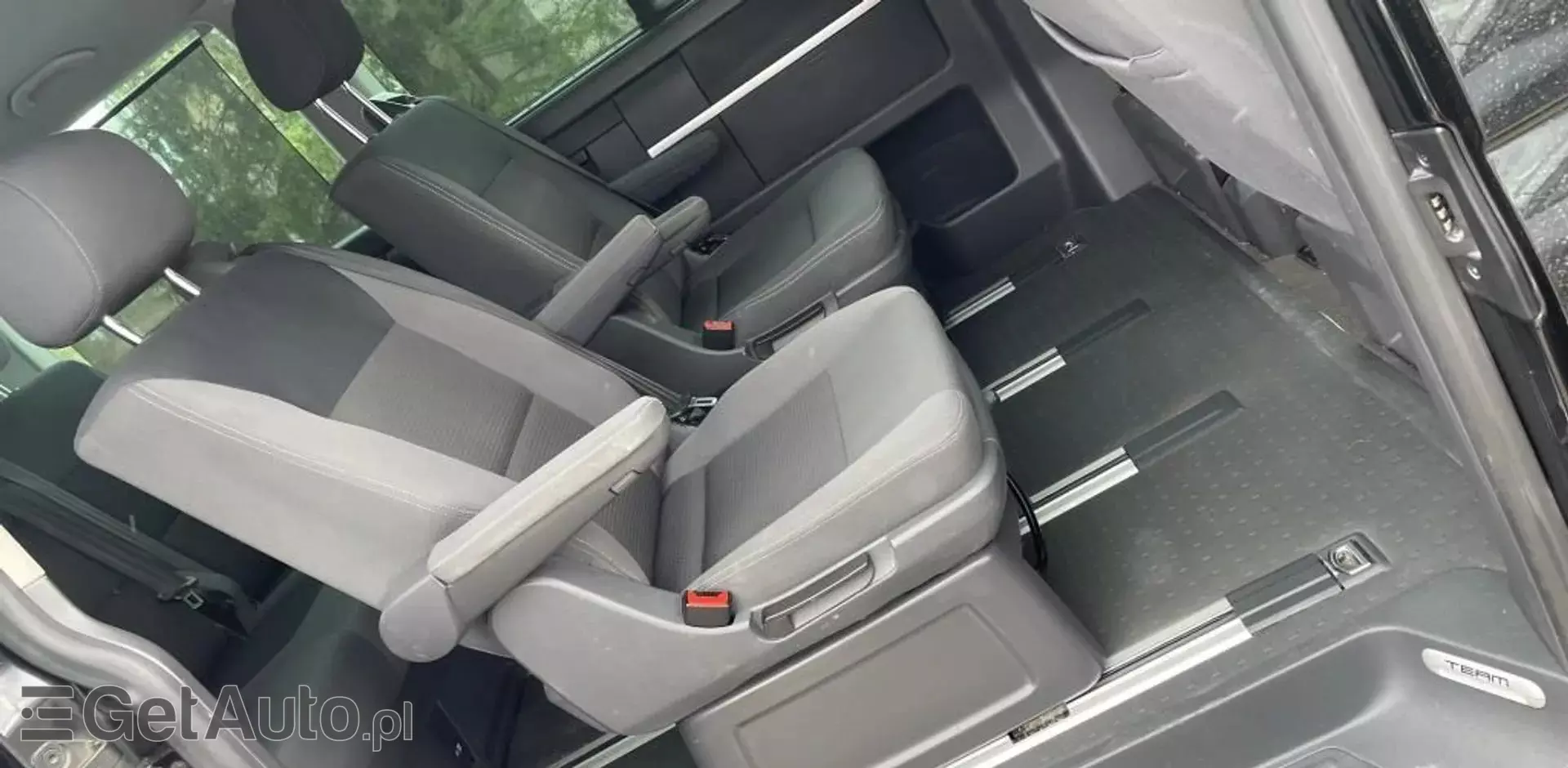 VOLKSWAGEN Multivan 2.0 TDI (180 KM) 4MOTION