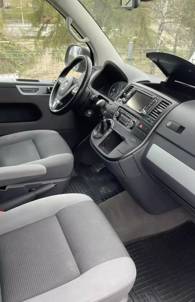 VOLKSWAGEN Multivan 2.0 TDI (180 KM) 4MOTION