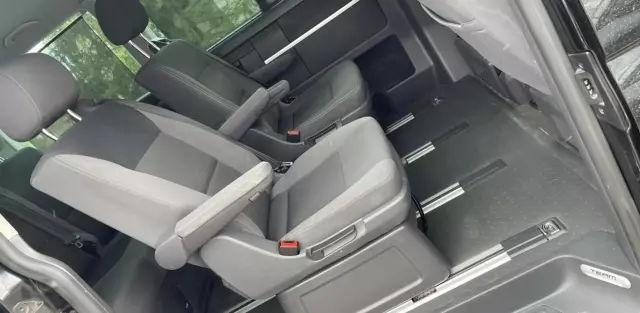 VOLKSWAGEN Multivan 2.0 TDI (180 KM) 4MOTION