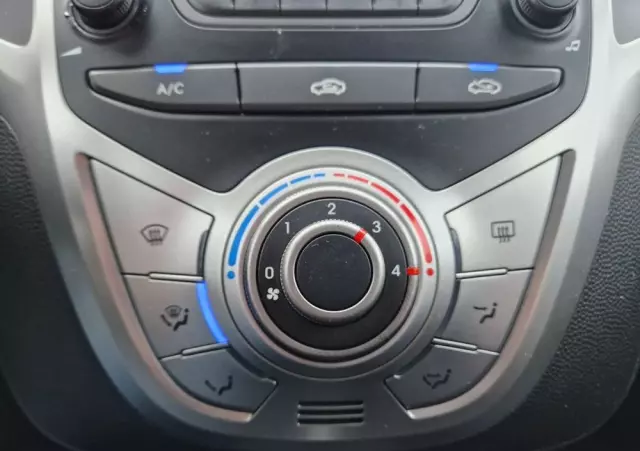 HYUNDAI Ix20 1.4 blue Comfort