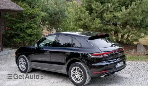 PORSCHE Macan 