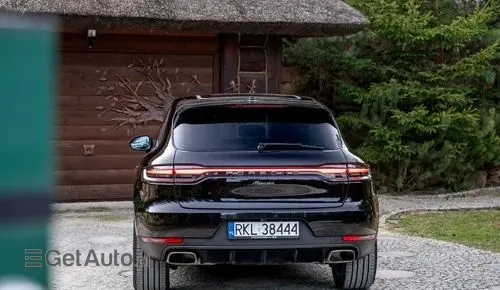 PORSCHE Macan 