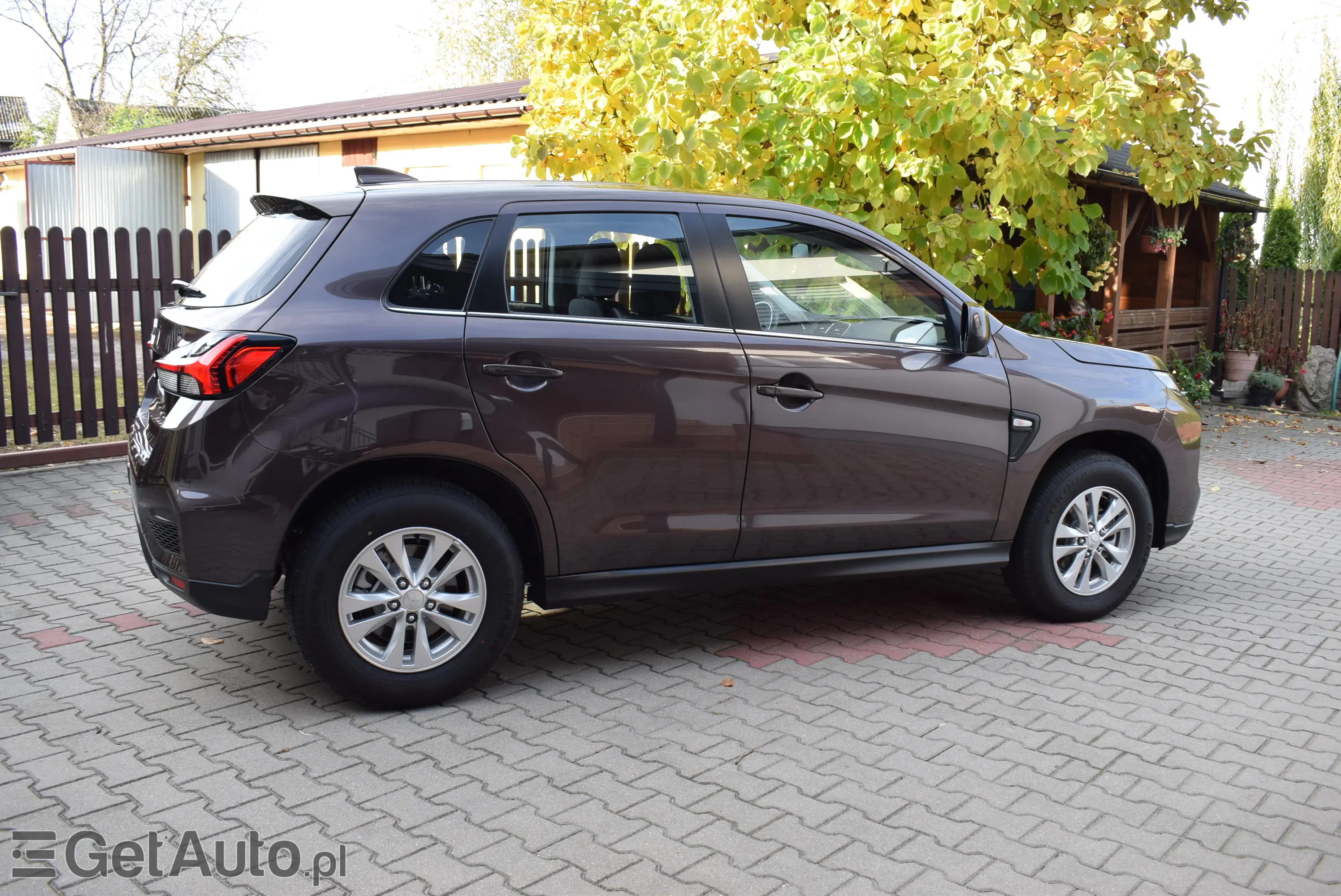 MITSUBISHI ASX Invite