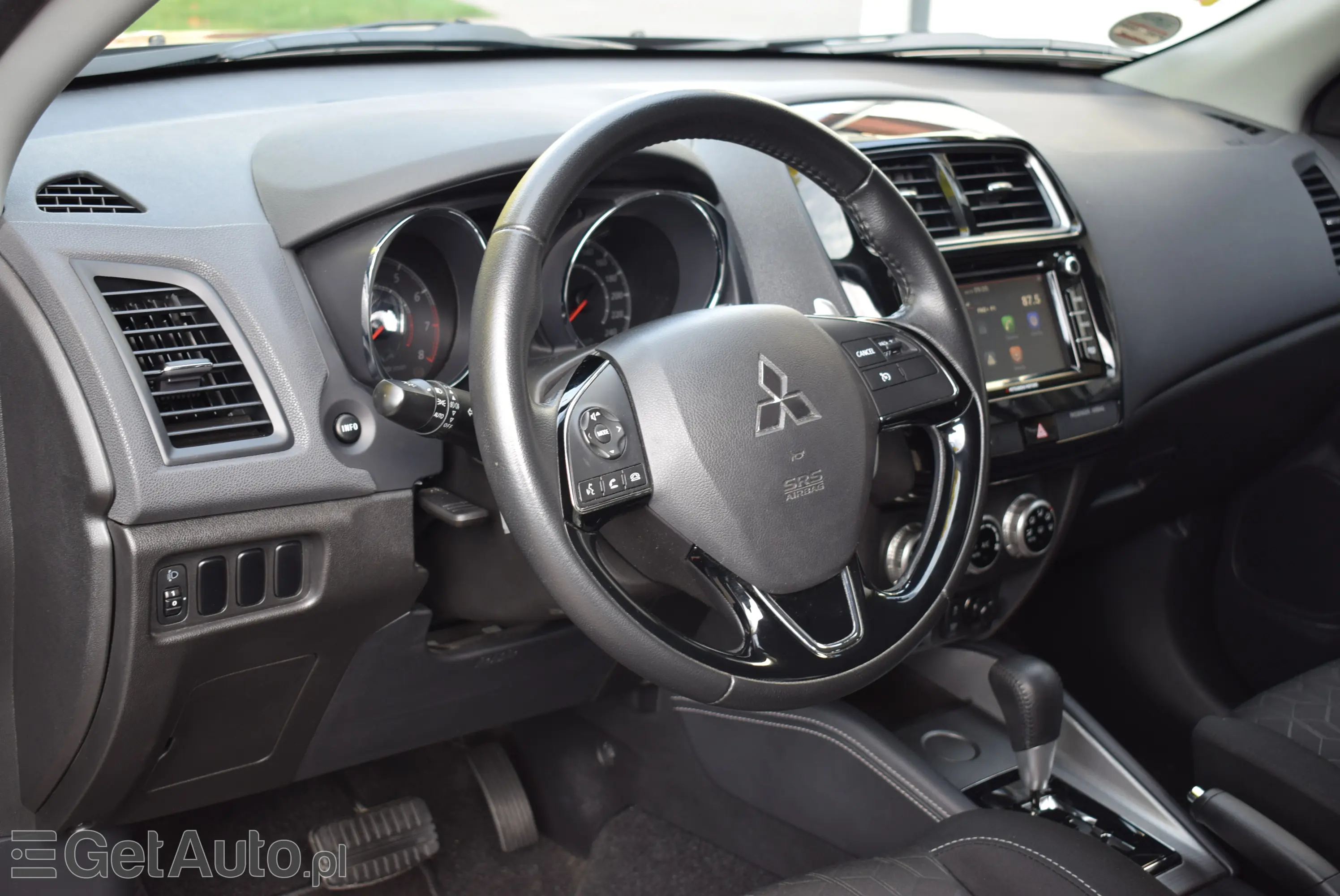 MITSUBISHI ASX Invite