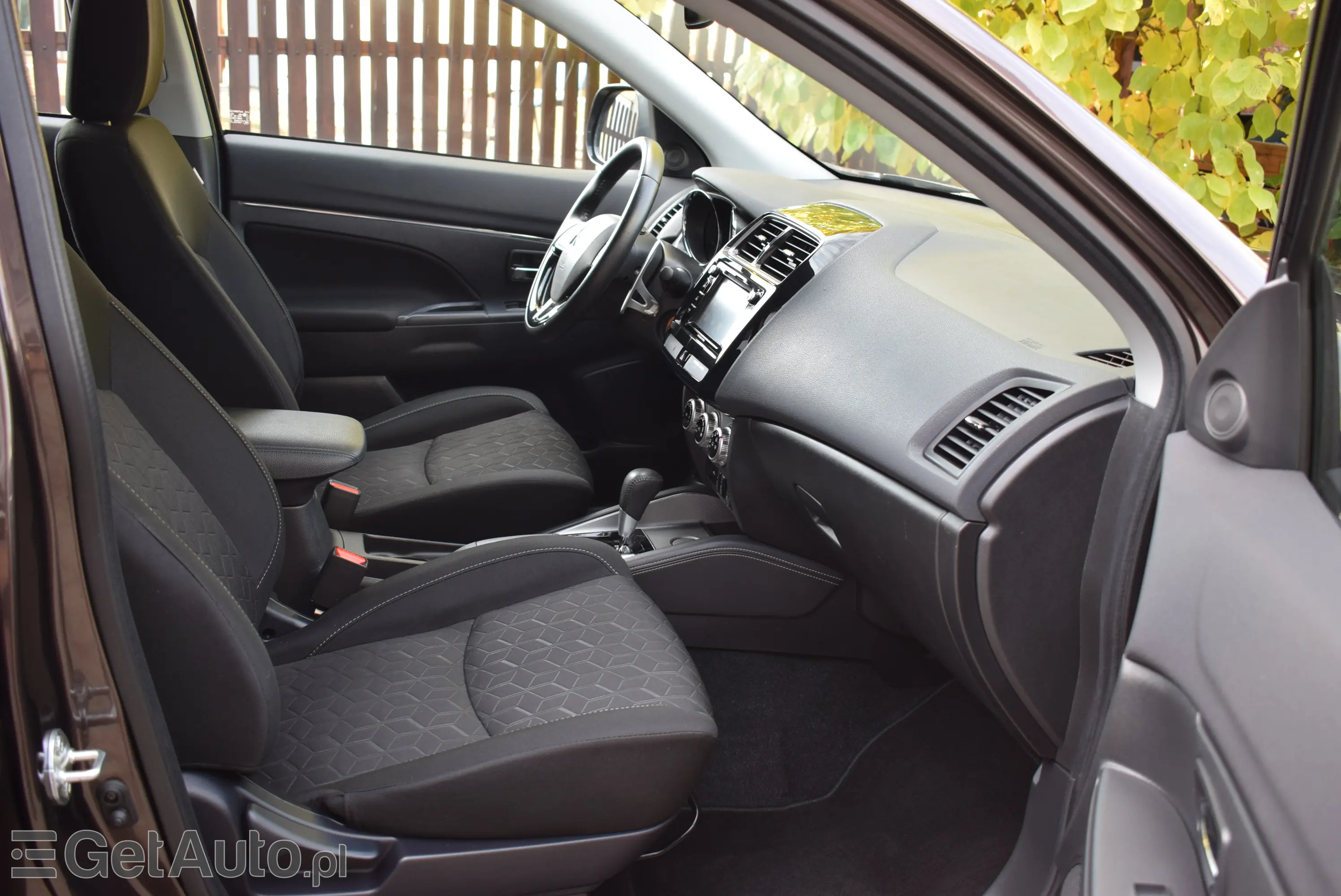 MITSUBISHI ASX Invite