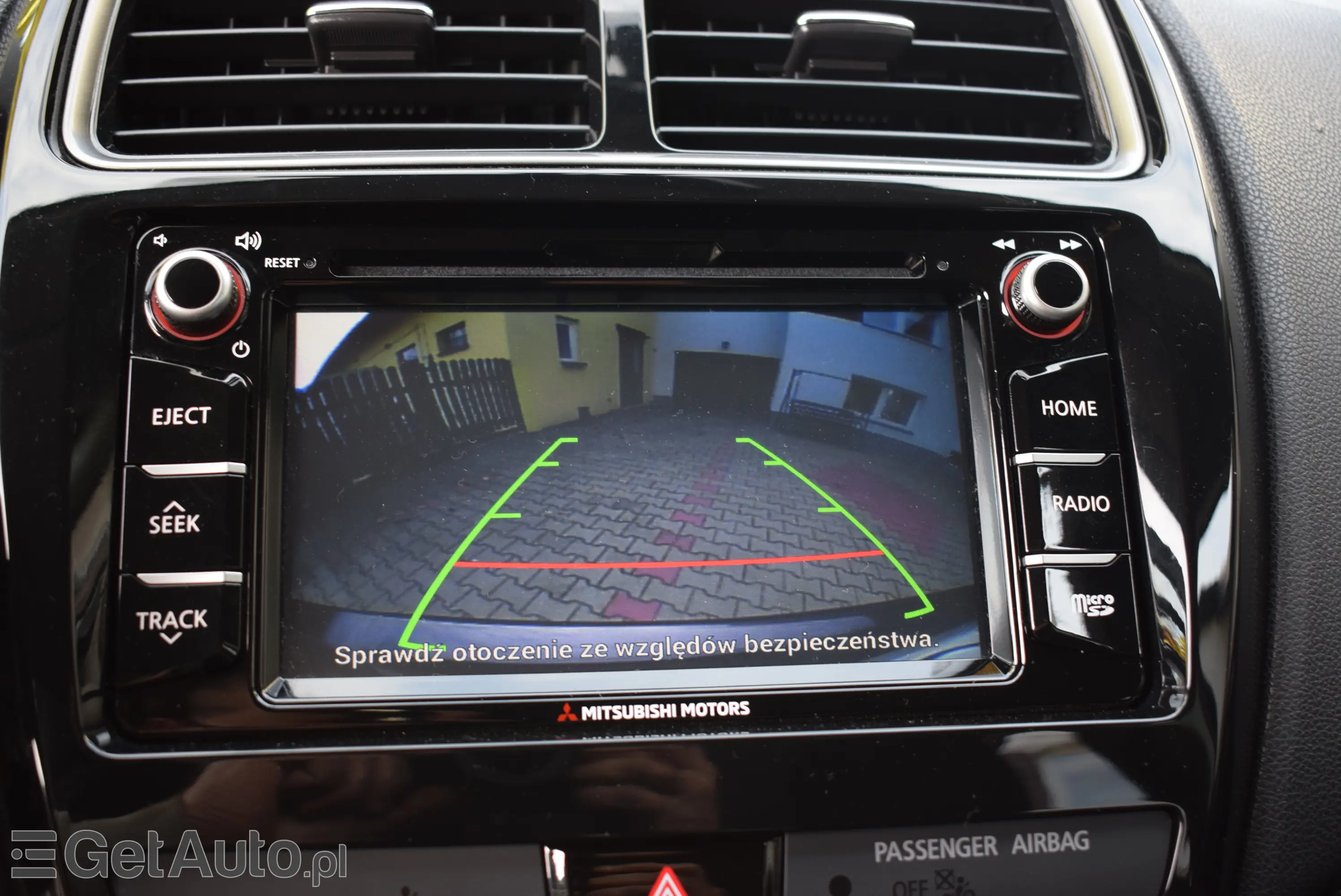 MITSUBISHI ASX Invite