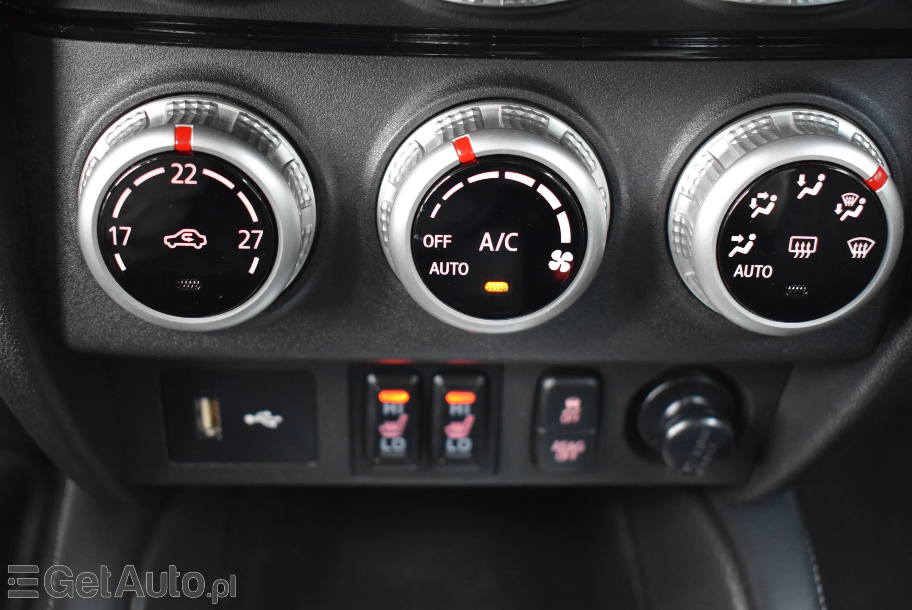 MITSUBISHI ASX Invite