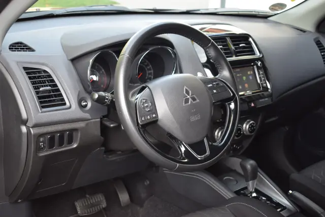 MITSUBISHI ASX Invite