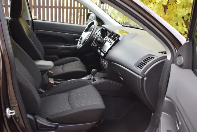 MITSUBISHI ASX Invite