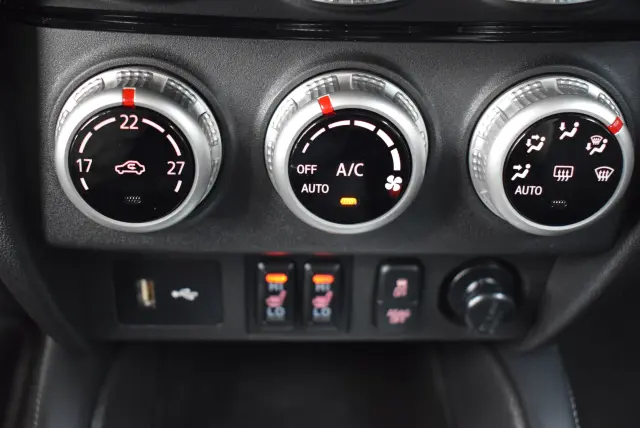 MITSUBISHI ASX Invite