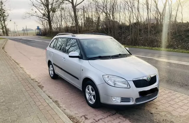 SKODA Fabia 