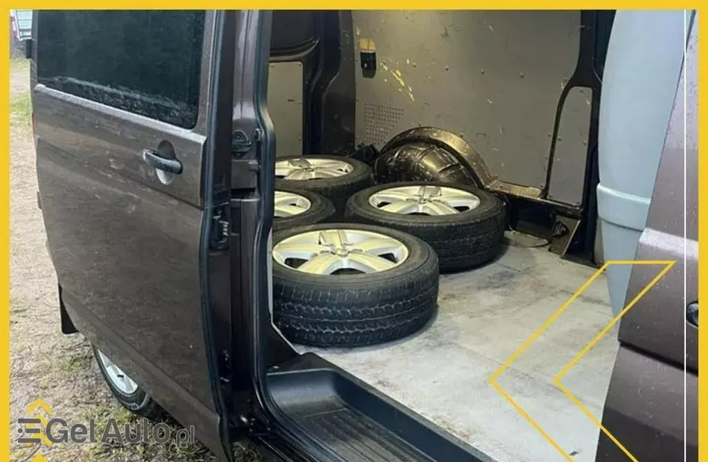 VOLKSWAGEN TRANSPORTER 