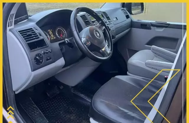 VOLKSWAGEN TRANSPORTER 