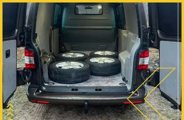 VOLKSWAGEN TRANSPORTER 