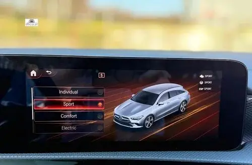 MERCEDES-BENZ CLA 