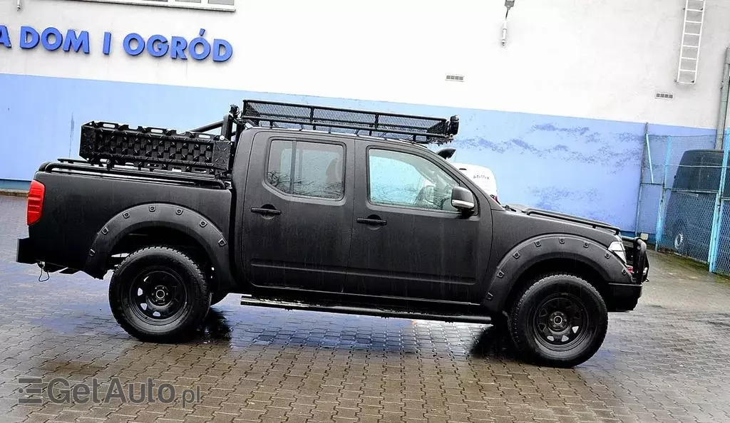NISSAN Navara 