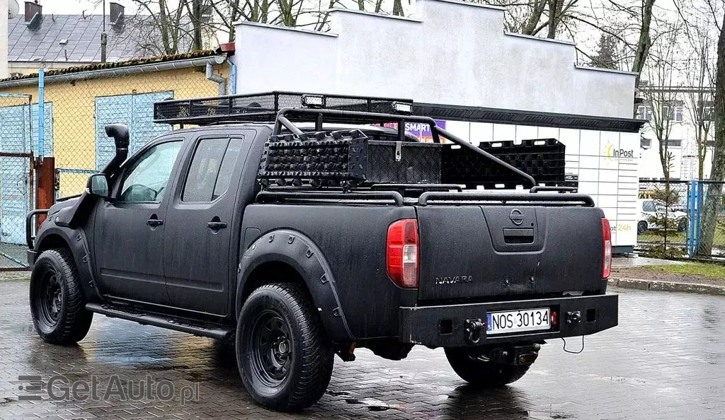 NISSAN Navara 