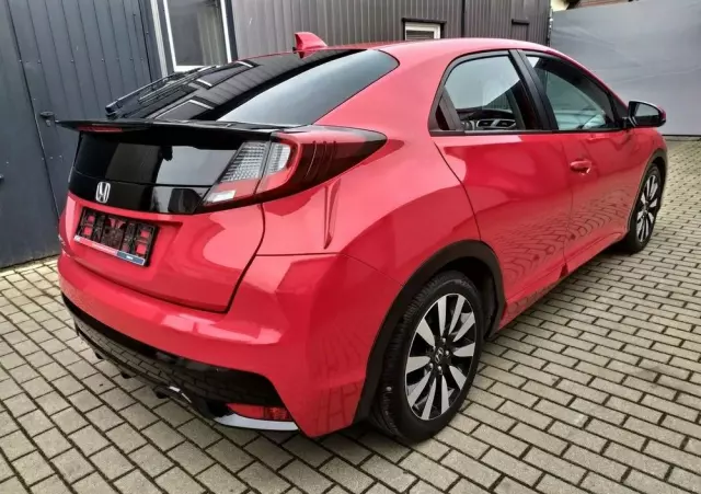 HONDA Civic 1.8 i-VTEC Elegance