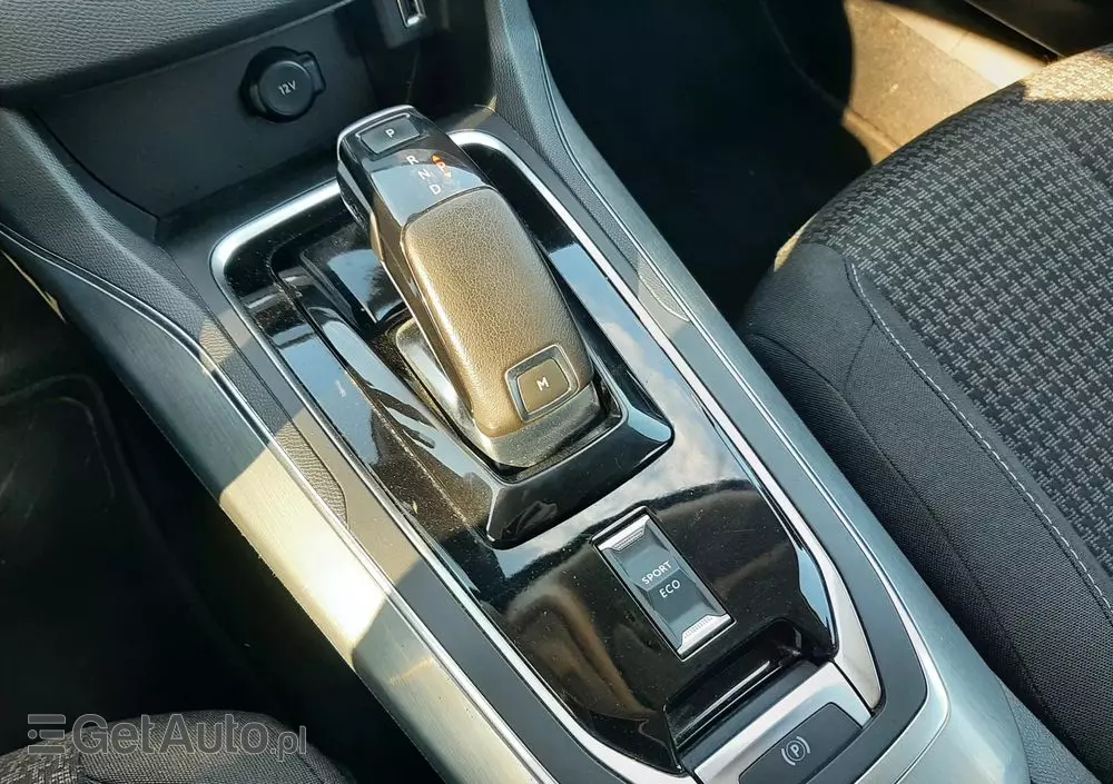 PEUGEOT 308 BlueHDi 130 EAT8 Allure Pack