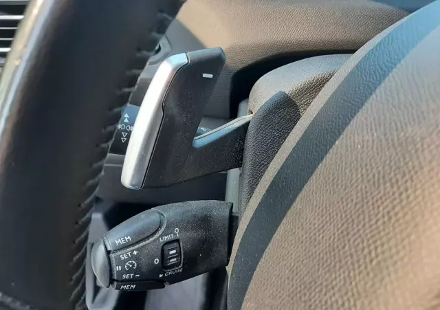 PEUGEOT 308 BlueHDi 130 EAT8 Allure Pack