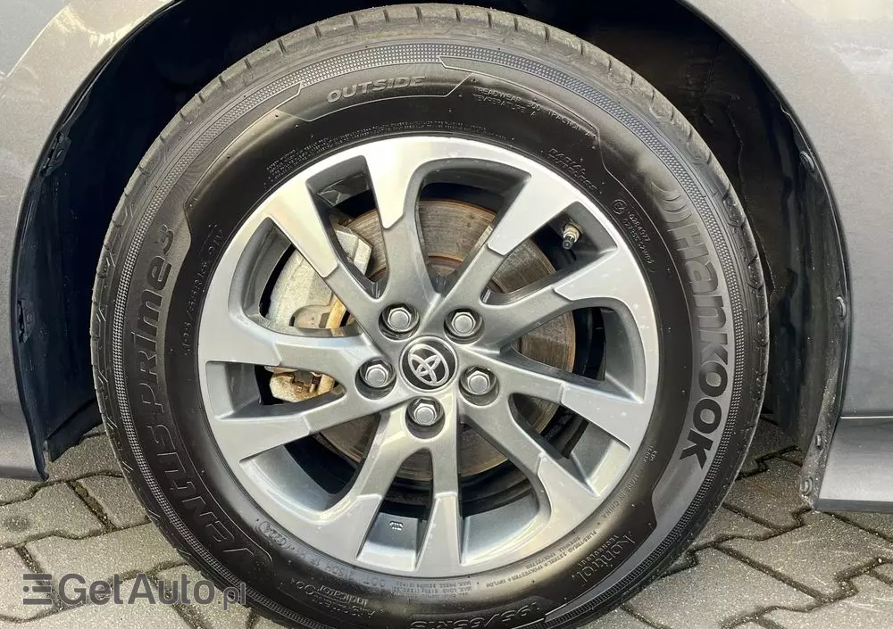 TOYOTA Prius Plug-in 1.8 Hybrid Prestige