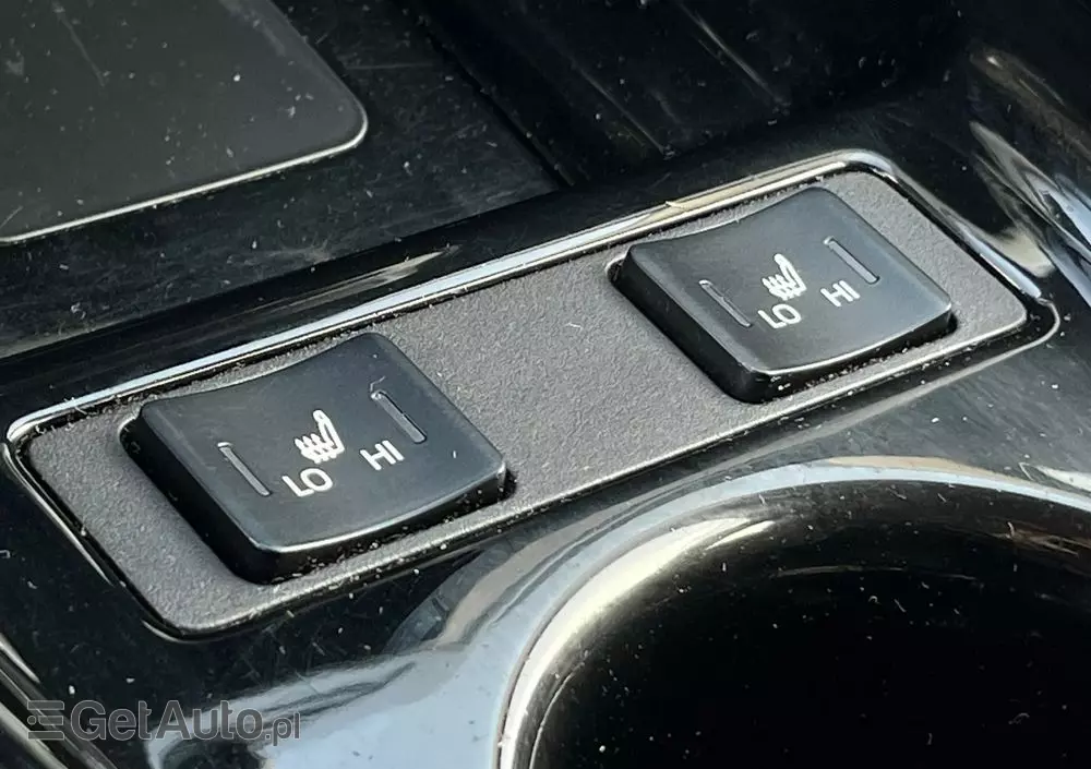 TOYOTA Prius Plug-in 1.8 Hybrid Prestige