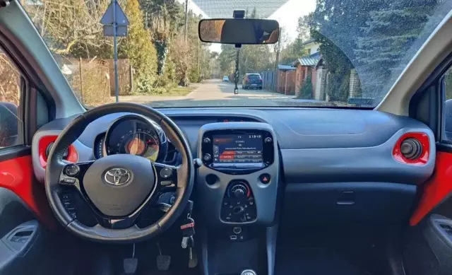 TOYOTA Aygo 