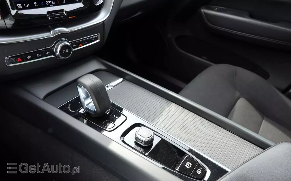 VOLVO XC 60 T6 AWD Plug-In Hybrid Inscription Expression