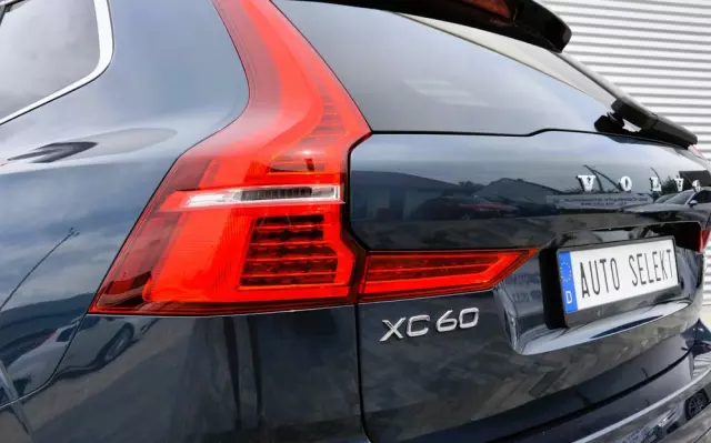 VOLVO XC 60 T6 AWD Plug-In Hybrid Inscription Expression