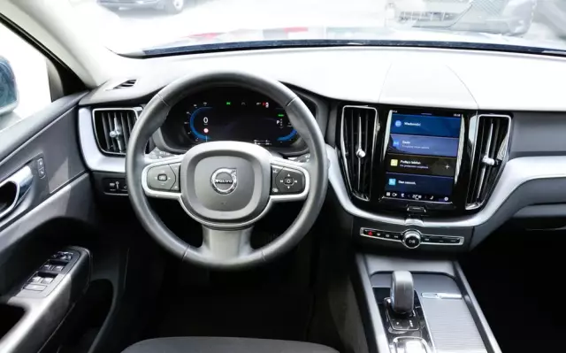 VOLVO XC 60 T6 AWD Plug-In Hybrid Inscription Expression