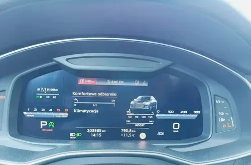 AUDI S6 