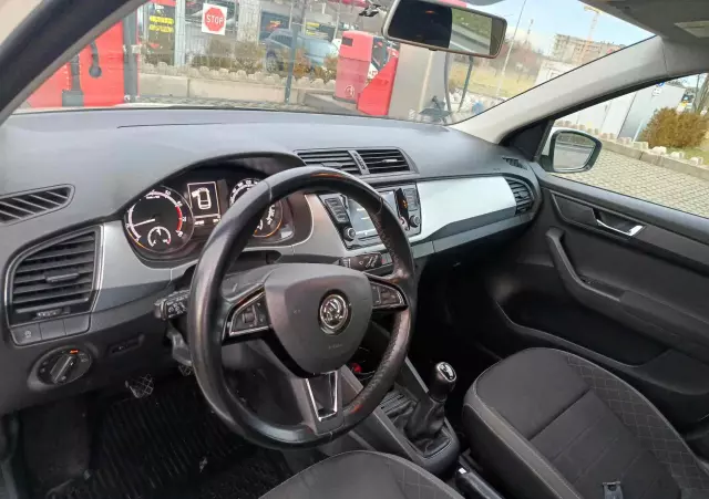 SKODA Fabia 1.0 TSI Ambition