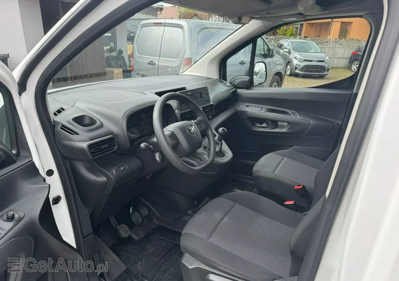 TOYOTA Proace City 