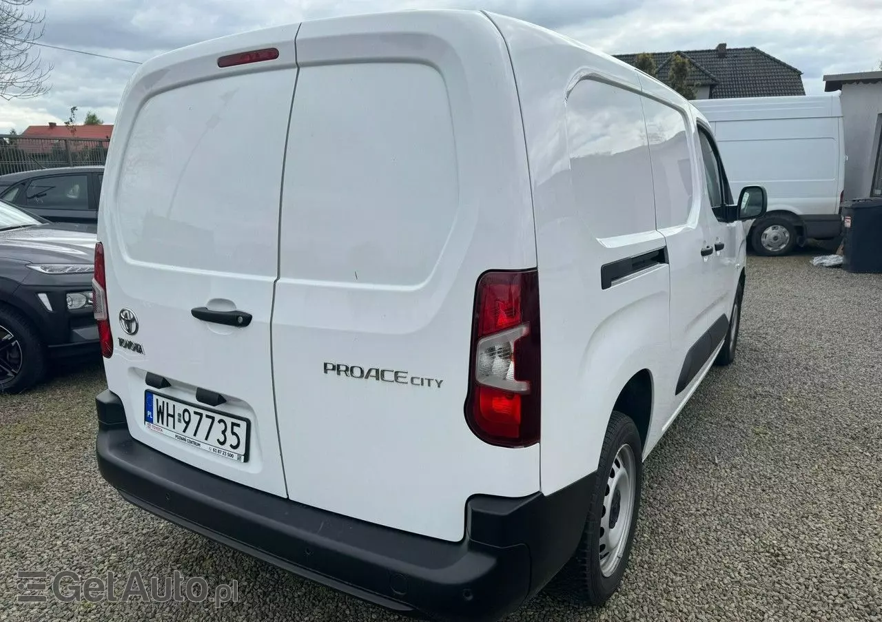 TOYOTA Proace City 