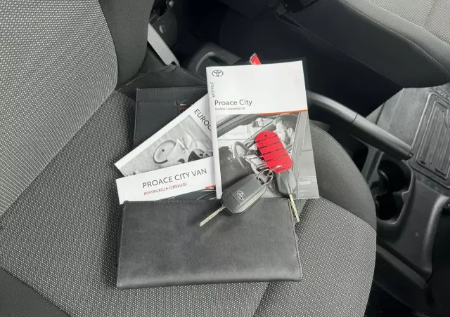 TOYOTA Proace City 