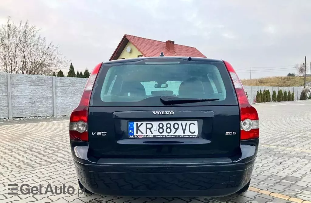 VOLVO V50 