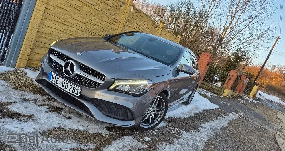 MERCEDES-BENZ CLA 180 7G-DCT AMG Line