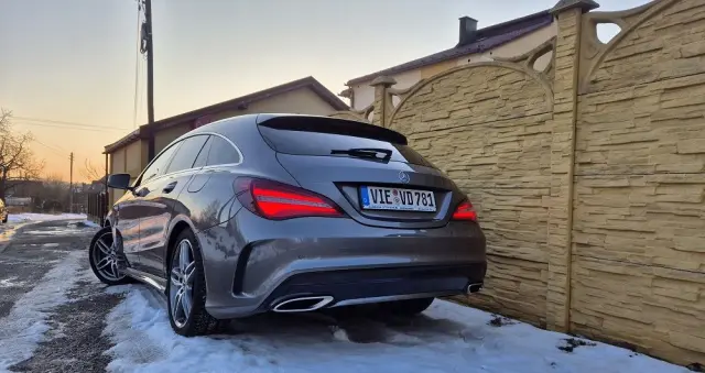 MERCEDES-BENZ CLA 180 7G-DCT AMG Line