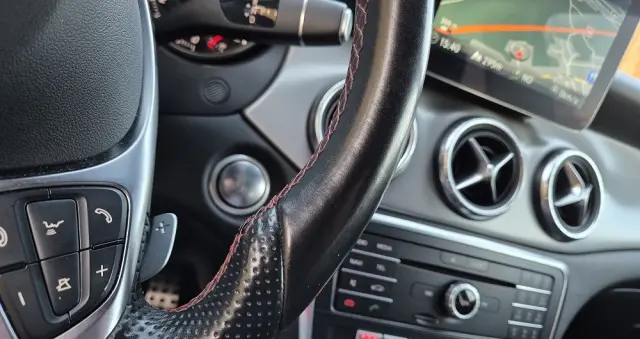 MERCEDES-BENZ CLA 180 7G-DCT AMG Line